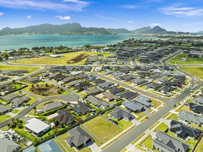 26 St Michael Crescent, One Tree Point