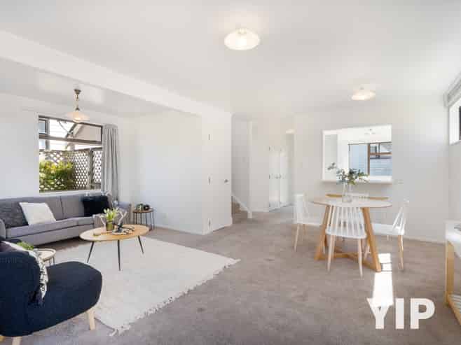 2/46 Wingfield Place, Churton Park