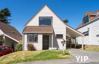 2/46 Wingfield Place, Churton Park