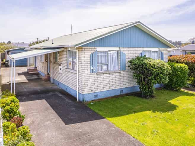 69 Exeter Crescent, Springvale