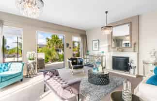 12 Courtneys, West Harbour