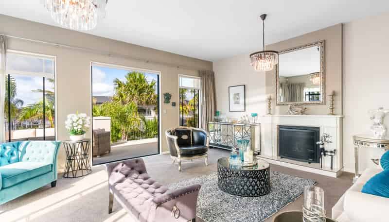 12 Courtneys, West Harbour