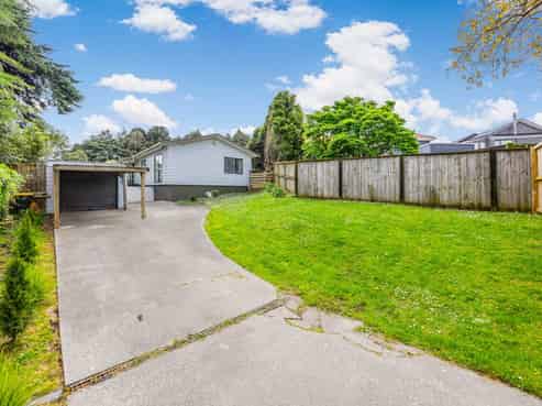 11 Peguero Place, Totara Heights