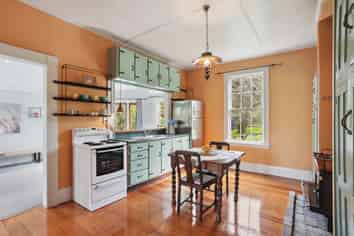 44 Grassmere Road, Henderson Valley