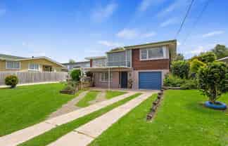 9 Sharyn Place, Brookfield