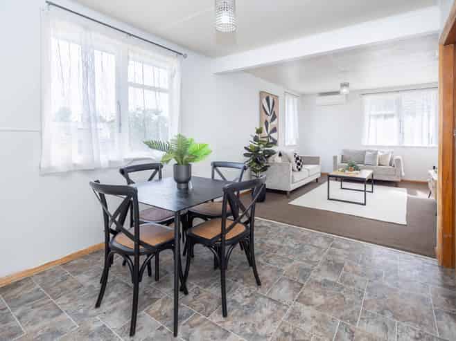 10 Byron Road, Enderley