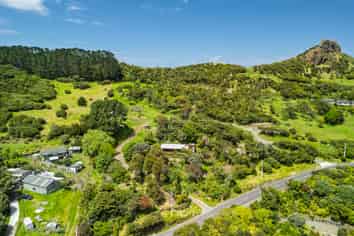 21 Signal Station Road, Omapere