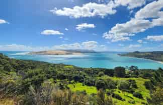 21 Signal Station Road, Omapere