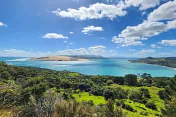 21 Signal Station Road, Omapere