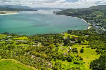 21 Signal Station Road, Omapere