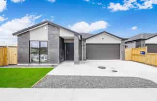 24 Putahi Crescent, Papakura