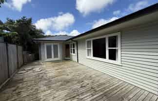 136 Broderick Street , Johnsonville