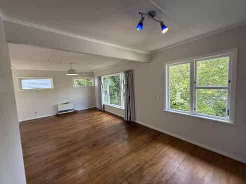 136 Broderick Street , Johnsonville