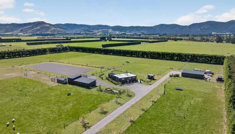 449 Ashley Road, Cust