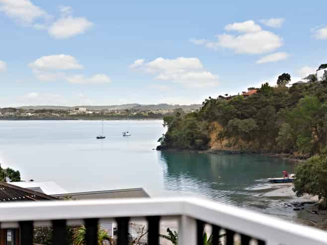 101 Island Bay Road, Beach Haven