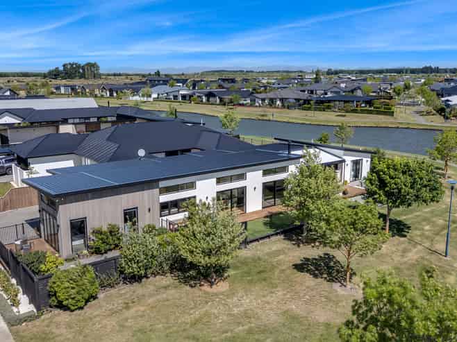 46 Tiritiri Moana Drive, Pegasus