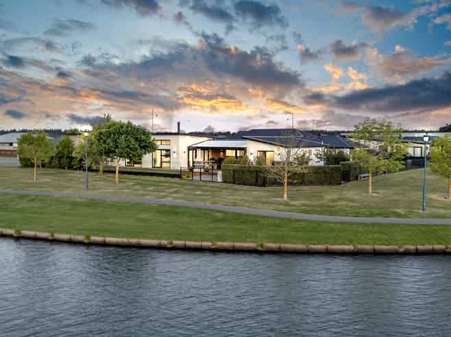 46 Tiritiri Moana Drive, Pegasus