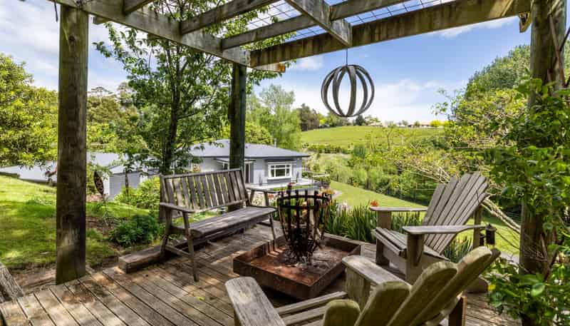 137 Tauroa Road, Havelock North