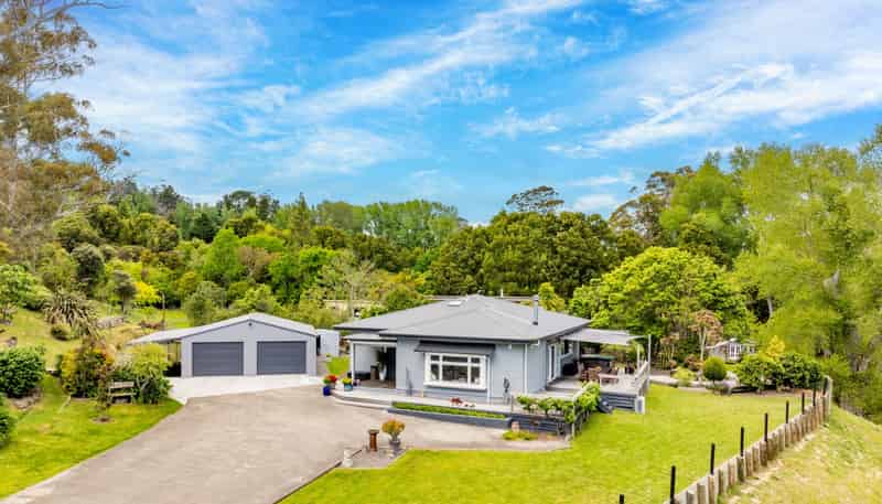 137 Tauroa Road, Havelock North