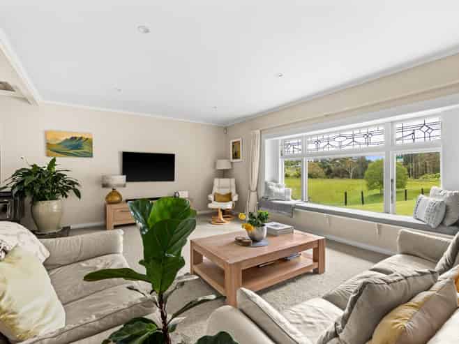 137 Tauroa Road, Havelock North