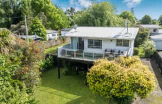 11 Bays Road, Orere Point