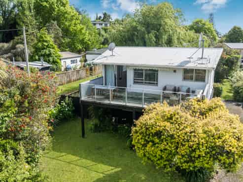 11 Bays Road, Orere Point