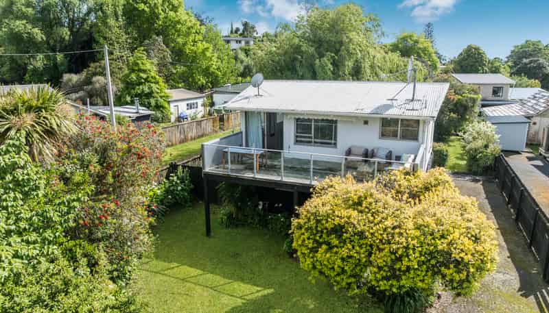 11 Bays Road, Orere Point