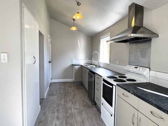 16 Newcastle Street, Phillipstown