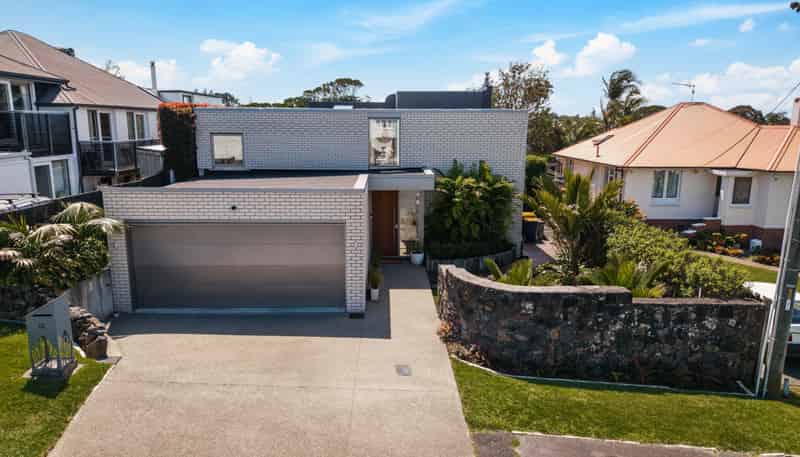 12 Empire Road, Devonport