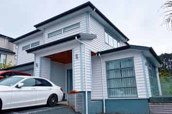 36 Golden Morning Drive, Albany Heights