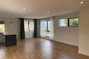 11/98 Cardiff Road, Pakuranga