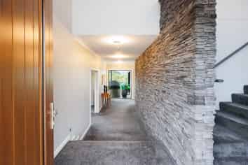 10 Coutts Way, Fitzherbert