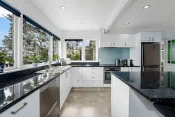 4 Clive Road, Khandallah