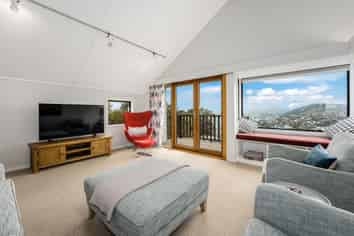 4 Clive Road, Khandallah