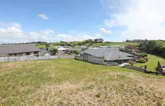 6 Logan Grove, Feilding