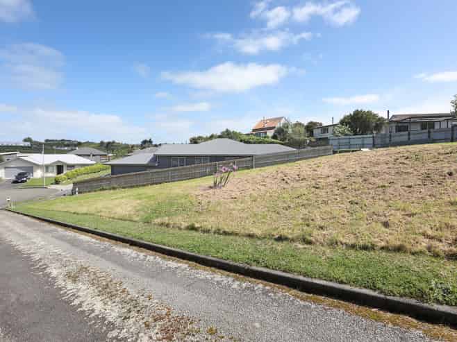 6 Logan Grove, Feilding