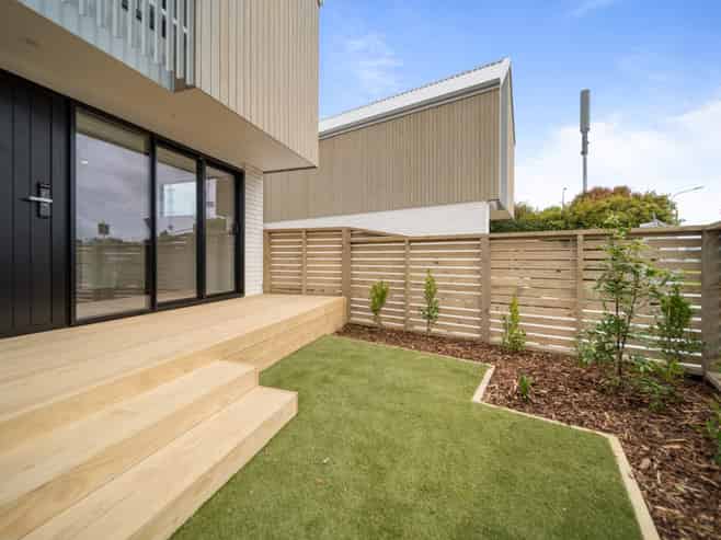 2/39 Pakuranga Road, Pakuranga