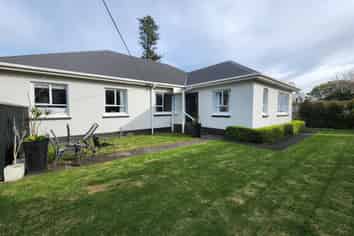 8 Henui Street, Strandon