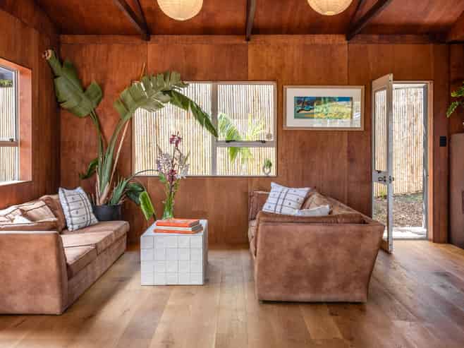 56 Jellicoe Parade, Surfdale