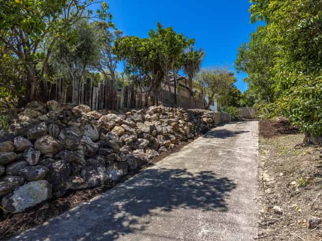 56 Jellicoe Parade, Surfdale