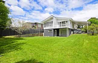 46 Lawrence Crescent, Hillpark