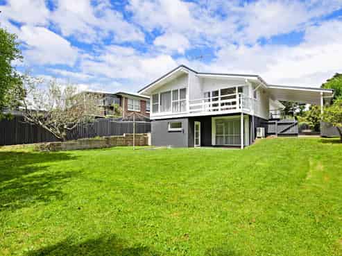 46 Lawrence Crescent, Hillpark
