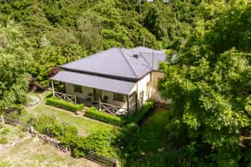 Lacewood - Historic Venue & Accommodation