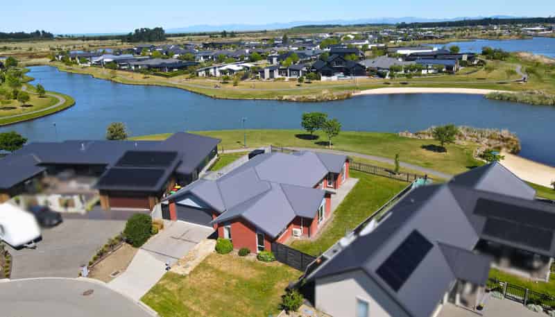 26 Medusa Lane, Pegasus