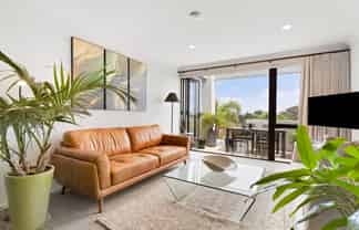 11/5 Monte Cassino Place, Birkdale