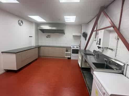 3-Bay Warehouse in Prime Porirua