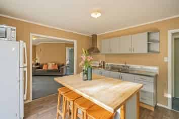 9B Hannan Rd, Whitianga