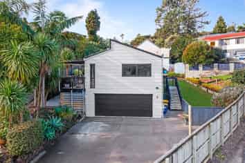 14 Oldham Place, Browns Bay