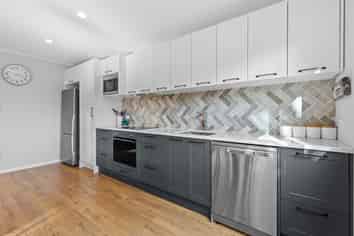 14 Oldham Place, Browns Bay