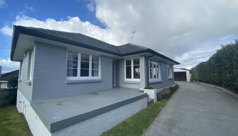 5 Brookfield Road, Te Atatu Peninsula